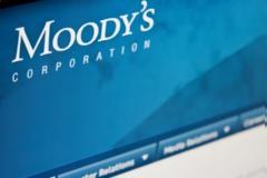 Moody’s: Στην κόψη του ξυραφιού οι τράπεζες το 2013