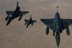 Γαλλικά αεροσκάφη έπληξαν θέσεις των ισλαμιστών στο Μάλι