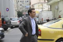 Ο Τσίπρας έθεσε θέμα κατάργησης του 13ου και 14ου μισθού στον ιδιωτικό τομέα
