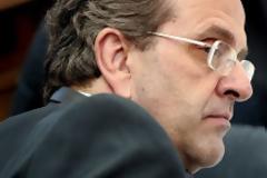 Με ποιούς επιχειρηματίες θα πάει στο Κατάρ ο Αντώνης Σαμαράς