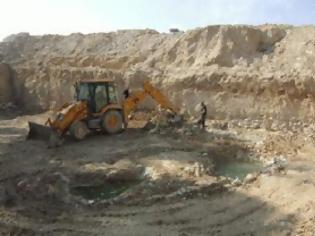 Φωτογραφία για Εκσκαφές σε περιφραγμένη στρατιωτική περιοχή στα κατεχόμενα άρχισε η ΔΕΑ