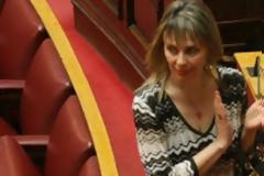 Η κοινοβουλευτική...οργάνωση «συνωμοσία των ταγέρ» αντιδρά στο dress code!