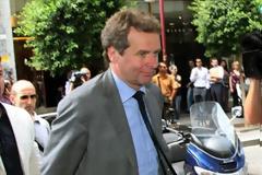 Τόμσεν: Νέα μέτρα εάν δεν εισπραχθούν φόροι