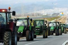 Τα τρακτέρ στους δρόμους – Οι αγρότες την Δευτέρα αποκλείουν την Εθνική οδό