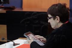 To ipad της Αλέκας Παπαρήγα