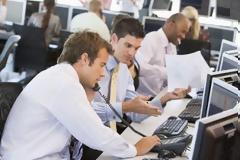 Επαφές με τις τράπεζες αρχίζει η Pimco για τα ευρήματα της έρευνας
