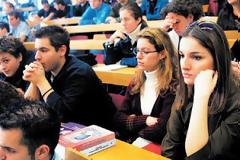 Στα πόσα έτη διαγράφονται οι φοιτητές με βάσει τον ισχύοντα νόμο!