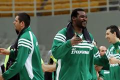 Τη νίκη με σκορ 81-62 επί του Άρη πήρε ο Παναθηναϊκός...