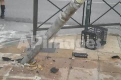 Σφοδρό τρακάρισμα στην πλατεία της Αγίας Παρασκευής