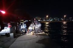 Αυτοκίνητο έπεσε στο Θερμαϊκό