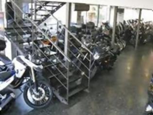 Φωτογραφία για Βρήκαν κλεμμένες μοτοσυκλέτες σε συνεργείο στην Κυψέλη