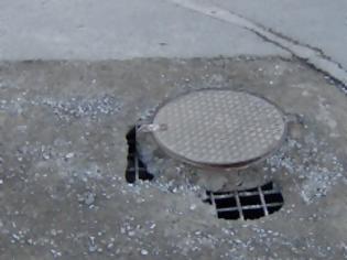 Φωτογραφία για Γρεβενά: Επικίνδυνες τρύπες-παγίδες για πεζούς και οδηγούς σε κεντρικούς και όχι μόνο δρόμους της πόλης!