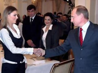 Φωτογραφία για «Δεύτερο εξώγαμο» του Πούτιν με την Καμπάγιεβα