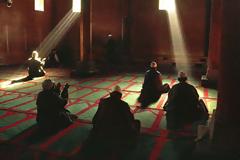 Απελαύνει ιμάμηδες η Γαλλία