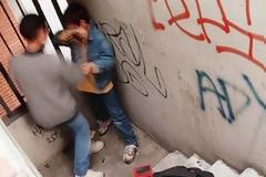 Σκηνές ωμής βίας σε σχολείο του Παλαιού Φαλήρου
