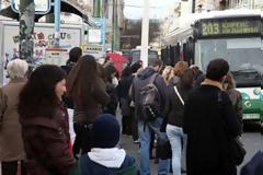 Αναστολή κινητοποιήσεων για μία μέρα αποφάσισαν οι εργαζόμενοι στα λεωφορεία