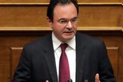 Στις 29 Σεπτεμβρίου 2010 πήρε το CD o Παπακωνσταντίνου