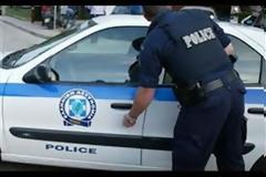Βίαιη λεκτική επίθεση αστυνομικών σε δημοσιογράφο της ΝΕΤ!