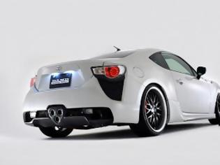 Φωτογραφία για Η Toyota GT 86 «μεταμορφώνεται» σε Lexus LFA