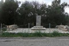 Εκλεψαν την προτομή του Δαβάκη στη Μάνη