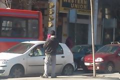 Ο τραγικός θάνατος της 11χρονης, έφερε ξανά στο προσκήνιο το κοινωνικό φαινόμενο της παιδικής επαιτείας