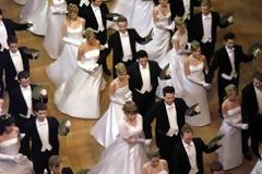 Στον ρυθμό των αποκριών η «πρωτεύουσα του βαλς»