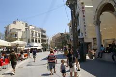 Πληρώνουν ενοίκια σε μισθώματα, την ώρα που δημόσια κτίρια στο Ηράκλειο ρημάζουν