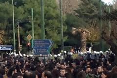 Αφέθηκαν ελεύθεροι οι συλληφθέντες του ΠΑΜΕ!