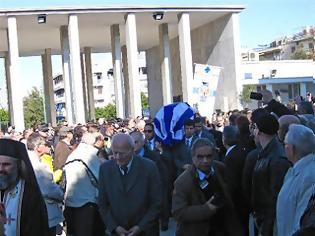 Φωτογραφία για Πόλεμος ανακοινώσεων για την κηδεία του Ντερτιλή