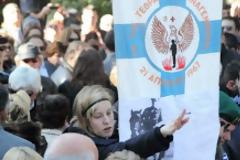 Στον εισαγγελέα ο 22χρονος που συνελήφθη με στιλέτο και κάλυκες στην κηδεία του Ντερτιλή