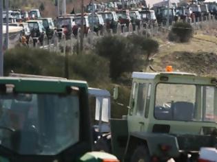 Φωτογραφία για Αχαϊα - Τώρα: Βγάζουν στους δρόμους τα τρακτέρ οι αγρότες - Ενταση στον κόμβο της Κάτω Αχαϊας μεταξύ αστυνομικών και αγροτών