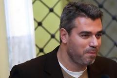 ΣΙΓΑΛΑΣ : ΥΠΑΡΧΕΙ ΕΝΑ ΙΔΙΑΙΤΕΡΟ ΓΙΑ ΑΥΤΟ ΤΟ ΝΤΕΡΜΠΙ...