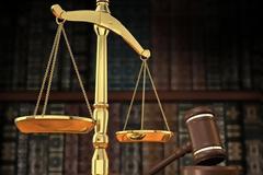 Με κυβερνητικά στελέχη και τον Πρόεδρο της Βουλής συνομίλησαν οι δικαστές