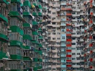 Φωτογραφία για Χονγκ Κονγκ: Οι κάτοικοι ζουν σαν τα ποντίκια στην... κυριολεξία!