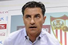 Θέλει 2 μέσους για το καλοκαίρι ο Μίτσελ