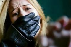 Πρόεδρος Τοπικής Κοινότητας του Δήμου Ναυπακτίας αρπάζει βίαια τη σύντροφό του και γρονθοκοπεί τη φίλη της