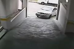 Οδηγός γυναίκα...σκέτη καταστρφή