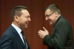 Αλεξικέραυνο για τον Αντώνη Σαμαρά ο Ι. Στουρνάρας...!!!