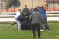 Γονείς πλακώθηκαν σε ποδοσφαιρικό αγώνα νέων στα Γιάννενα!