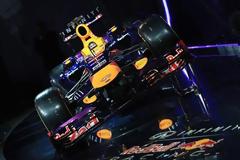 ΜΕ ΜΩΒ ΑΠΟΧΡΩΣΕΙΣ ΦΕΤΟΣ Η RED BULLL