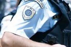 Αστυνομικοί έκαναν ρινγκ τα γραφεία της Υπηρεσίας τους - Ο ένας έβγαλε όπλο και το έβαλε στον κρόταφο του άλλου