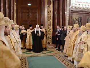 Φωτογραφία για Εοστασμός με βυζαντινή μεγαλοπρέπεια 4 χρόνων στον θρόνο της Ρωσικής Εκκλησίας (ΦΩΤΟ+VIDEO)...!!!