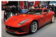 O παπάς με το Υugo και ο οδηγός της Ferrari