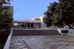 Καθηγητής ξέχασε τα γραπτά σε ταξί