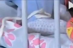 Έδεναν παιδιά σε νοσοκομείο της Ρουμανίας