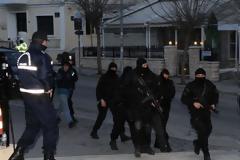 Γιατί οι «στρατολόγοι» επιλέγουν 20χρονους για το «αντάρτικο πόλης»