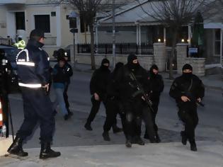 Φωτογραφία για Γιατί οι «στρατολόγοι» επιλέγουν 20χρονους για το «αντάρτικο πόλης»