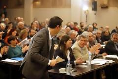 Τις κεντρικές θέσεις του ΣΥΡΙΖΑ ενέκρινε με μεγάλη πλειοψηφία η Κεντρική του Επιτροπή