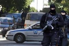 Δεν συνεργαζόμαστε, δεν απολογούμαστε, λένε οι τρεις από τους συλληφθέντες - Υπογράφουν ως 