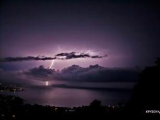 Φωτογραφία για Τρείς απίστευτες φωτογραφίες από την χθεσινή καταιγίδα στα Χανιά